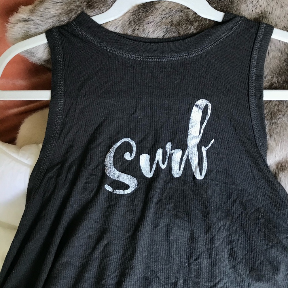 Cropped “Surf” Tank Billabong
